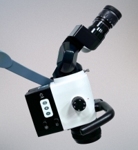 Microscopio Odontológico OM200